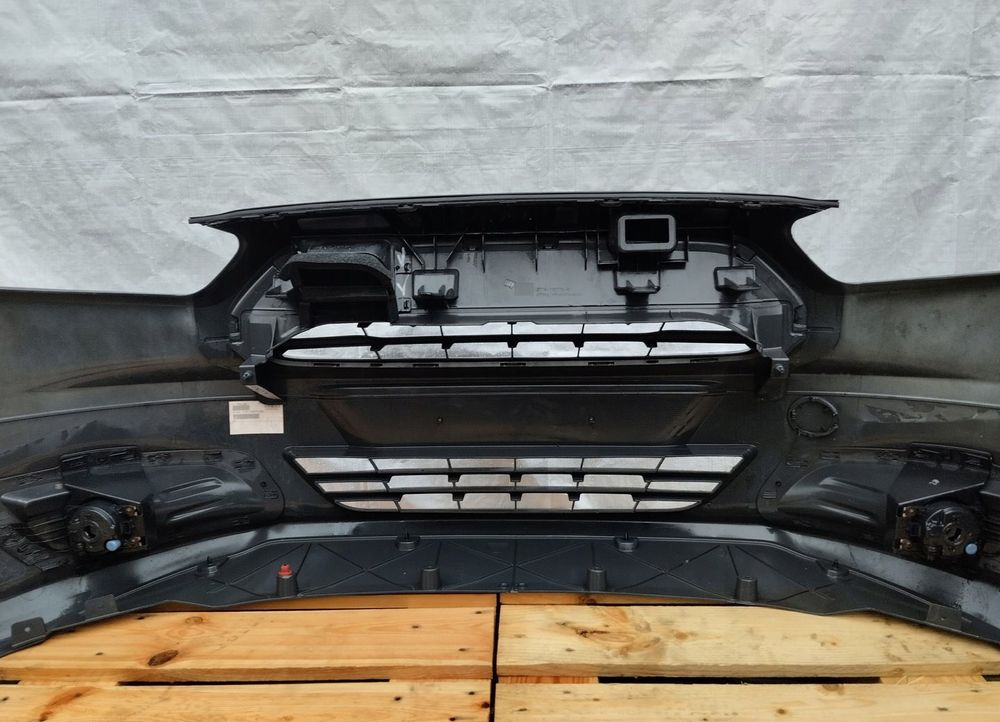 Zderzak przód przedni ford courier kompletny 8