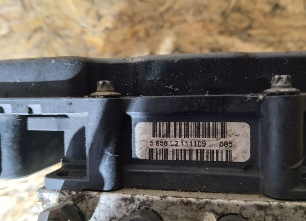Pompa hamulcowa abs kia ceed i 1 0265800972 6