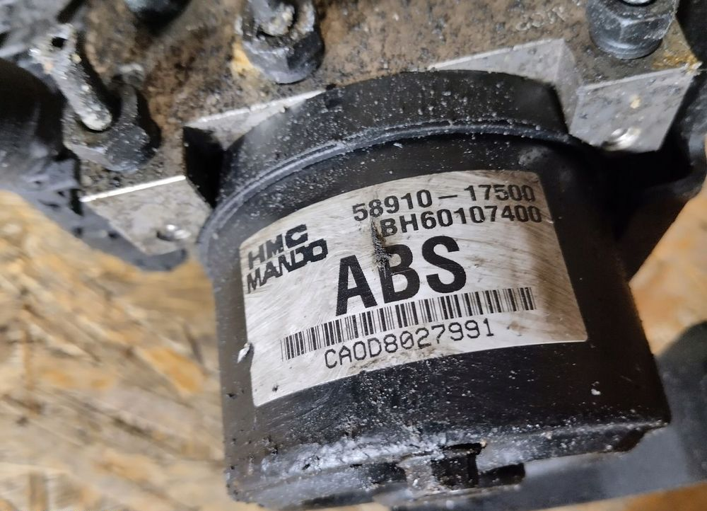 Pompa hamulcowa abs hyundai matrix 1.5 crdi 95660-17000 58910-17500 4