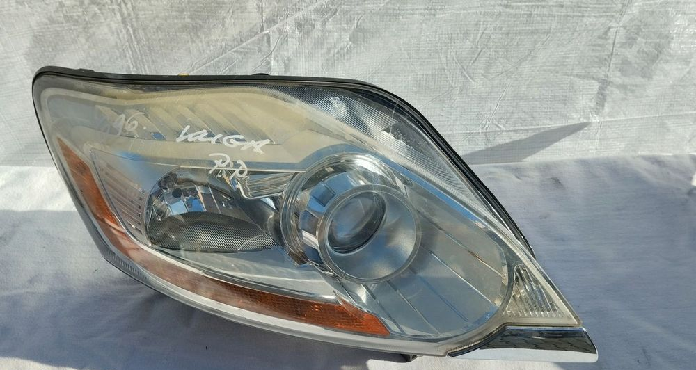 Lampa przód przednia 1