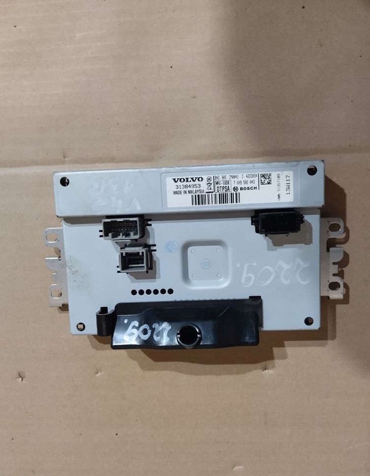 Ekran wyświetlacz radia monitor volvo V40 ii 2 31384953 2