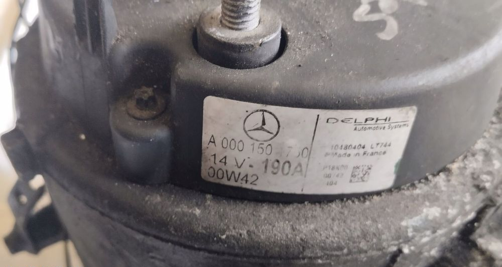 Alternator mercedes W203 W163 ml 2.2 2.7 cdi A0001501750 2